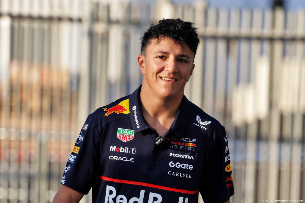 'Je sais que je serai plus lent' : Hadjar défie Verstappen à sa manière