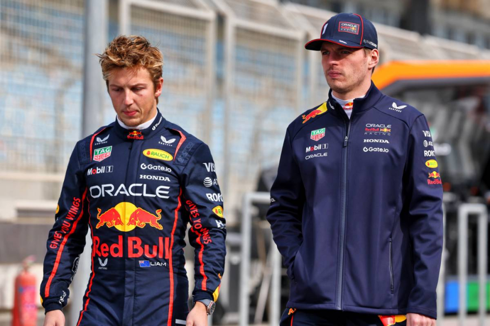 Max Verstappen brise le silence sur Lawson : 