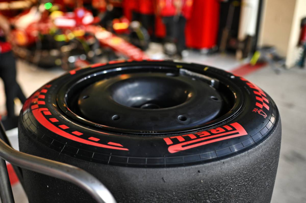 Huit tours et demi de la planète : l’épreuve extrême des pneus Pirelli en F1