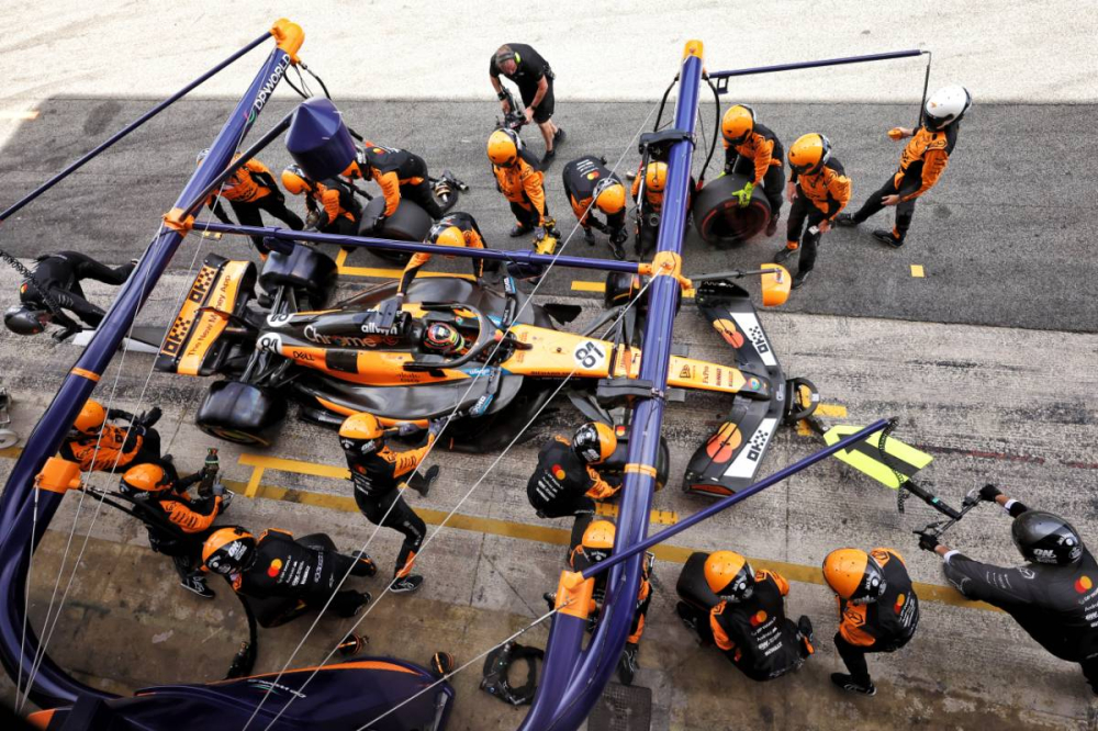 McLa...reine des pitstops : l'orange est mis !