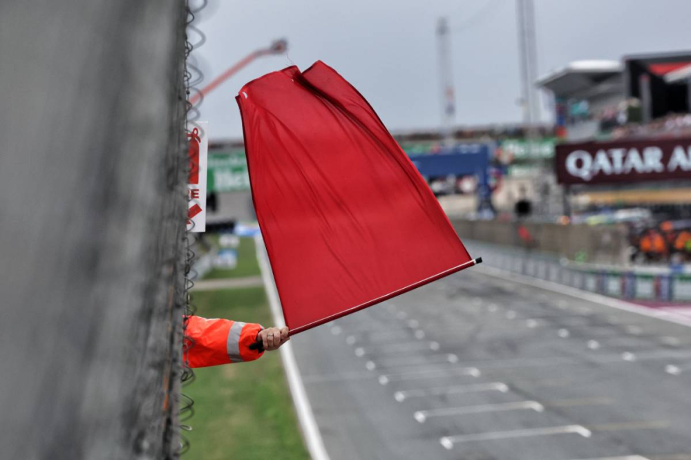 Drapeaux rouges et protestations : la FIA affine encore le règlement F1 2026