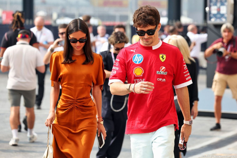 Leclerc contraint d'annuler son voyage en Antarctique pour 'un problème technique'