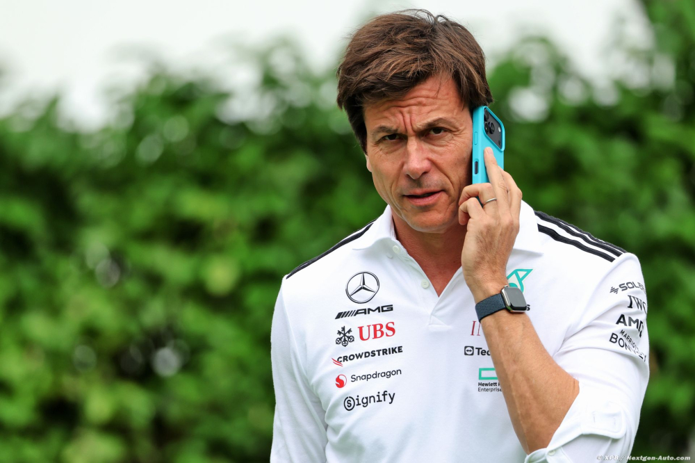 Wolff sait qu'il est sur 'un siège éjectable' chez Mercedes F1 malgré son statut