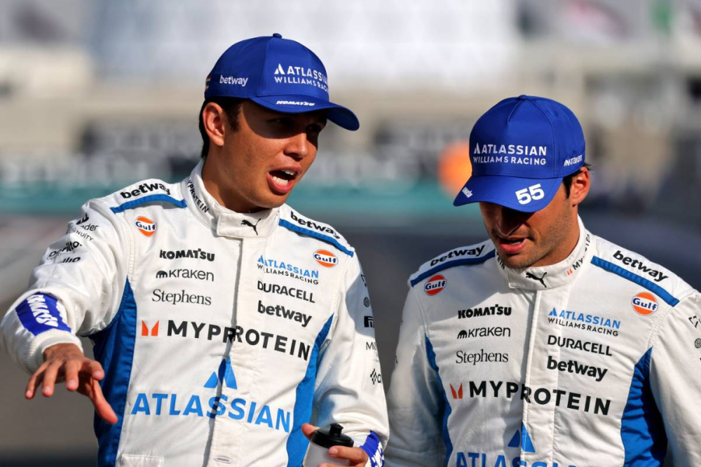 Alex Albon vise enfin le podium après l’exploit de Sainz chez Williams