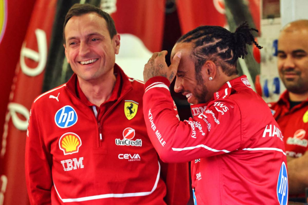 Coup de tonnerre chez Ferrari : Lewis Hamilton change d’ingénieur de course