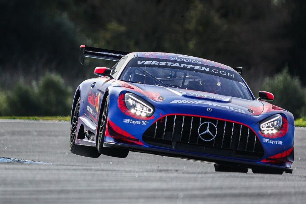 Mercedes demande un report pour aider Max Verstappen aux 24H du Nürburgring