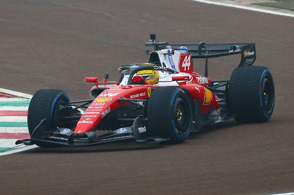 La Ferrari 2026 est déjà en piste avec Lewis Hamilton