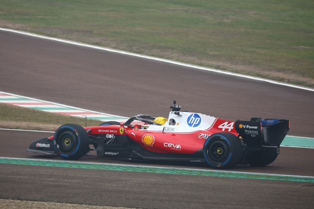 Ferrari arrêtée en piste : que s'est-il vraiment passé au shakedown ?