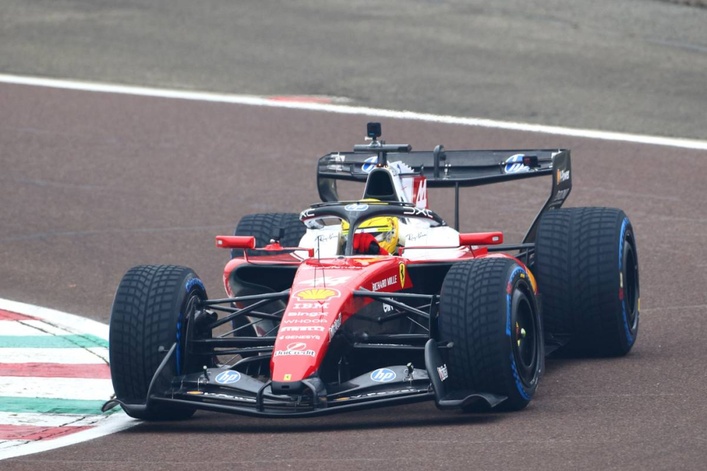 Lewis Hamilton et Ferrari SF-26 : un nouveau départ chargé d’émotion