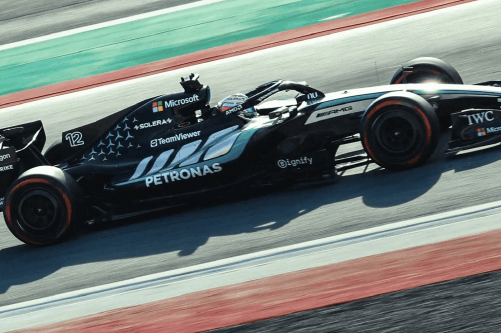 Mercedes envoie un premier avertissement : Kimi Antonelli encense déjà le moteur 2026