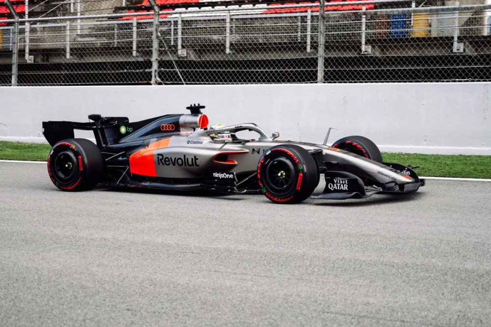 Audi en souffrance, Mercedes enchaîne et McLaren en piste à Barcelone