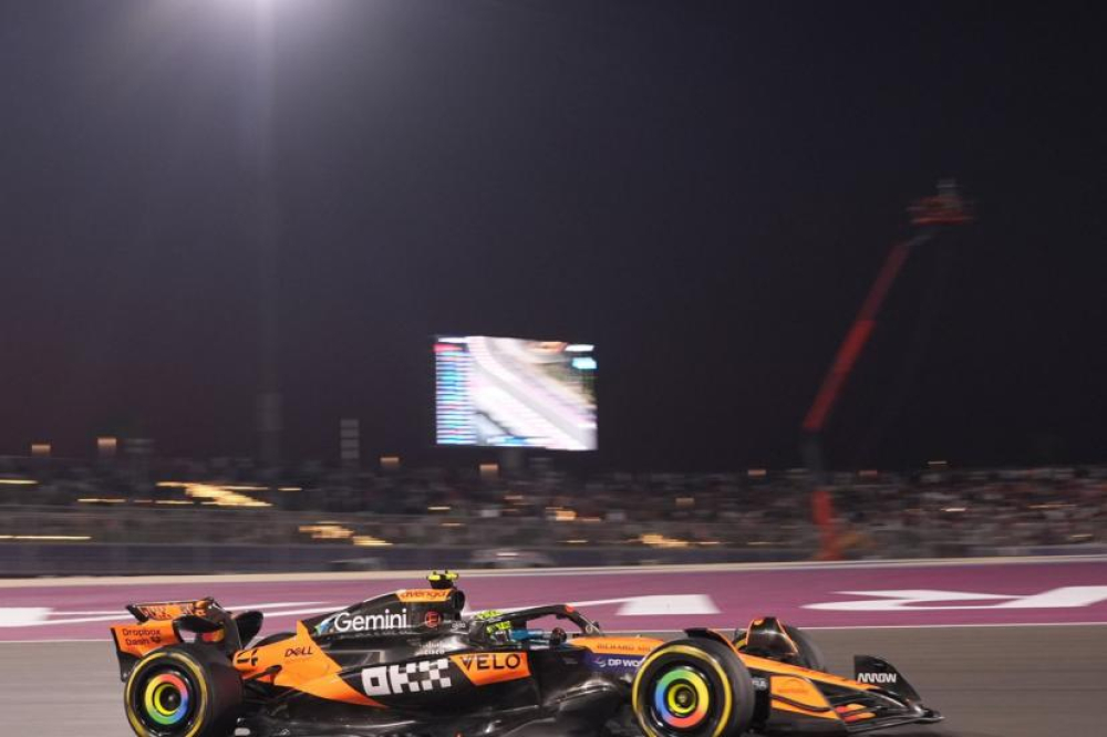 McLaren a écourté sa deuxième journée de tests à cause d'un problème sur l'alimentation du moteur Mercedes
