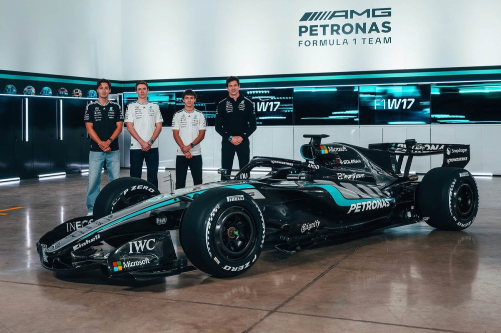 Mercedes lance la W17 et joue gros dans la révolution F1 de 2026