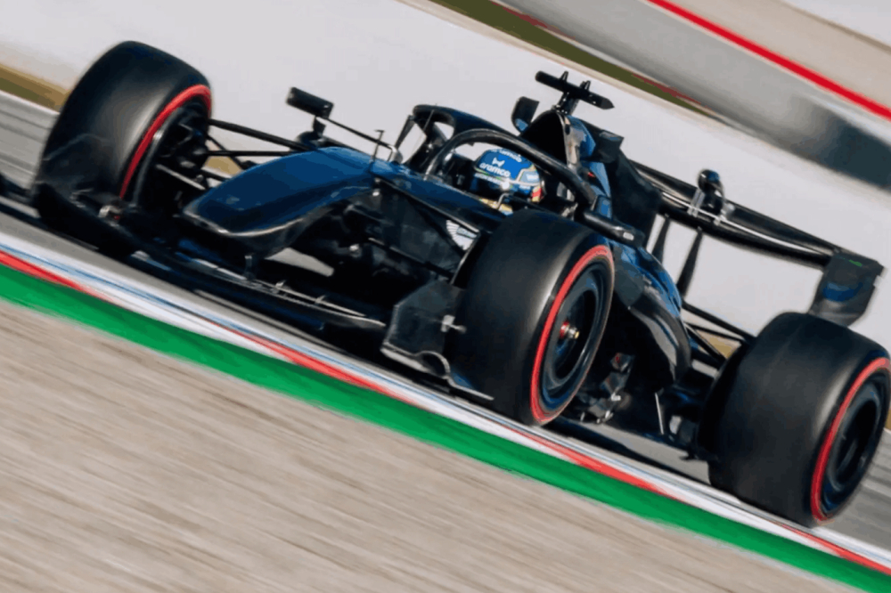 Adrian Newey lève le voile sur les choix radicaux de l’Aston Martin AMR26
