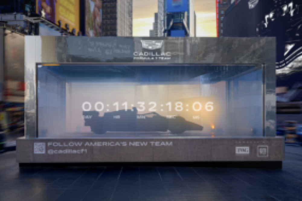 Cadillac dévoile sa livrée F1 2026 lors du Super Bowl