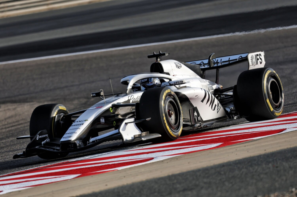 Cadillac entre en piste : Pérez et Bottas font débuter la livrée 2026 à Bahreïn