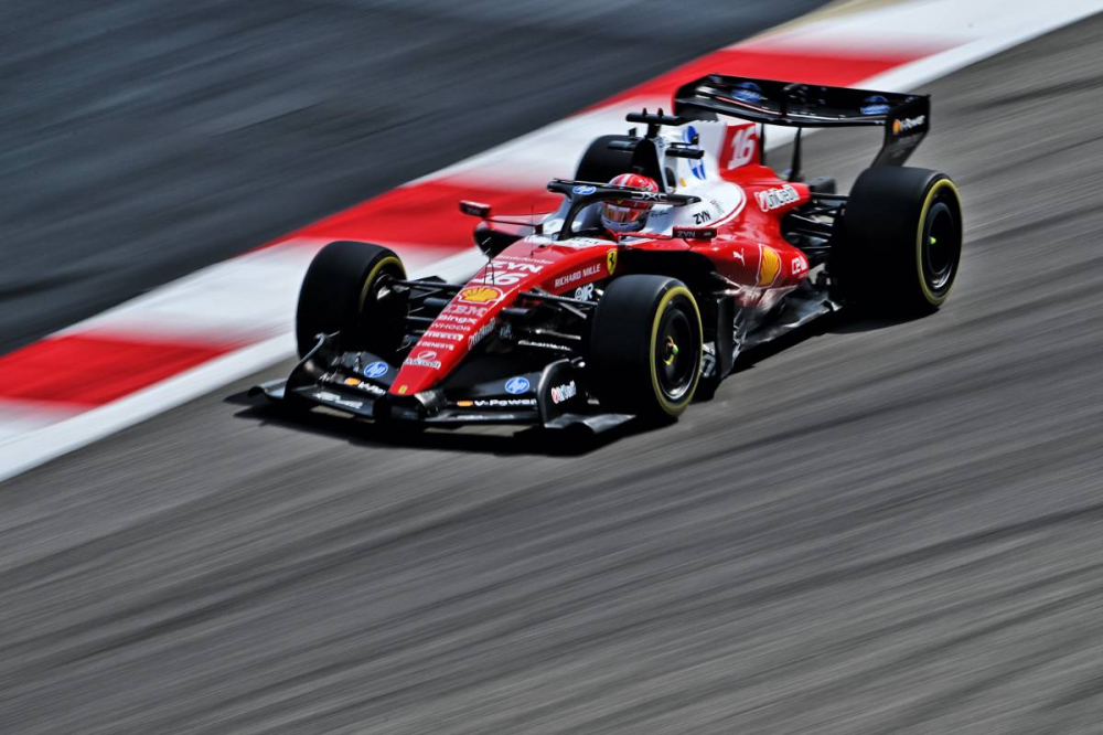 Charles Leclerc voit des signaux positifs chez Ferrari dès les premiers tours à Bahreïn