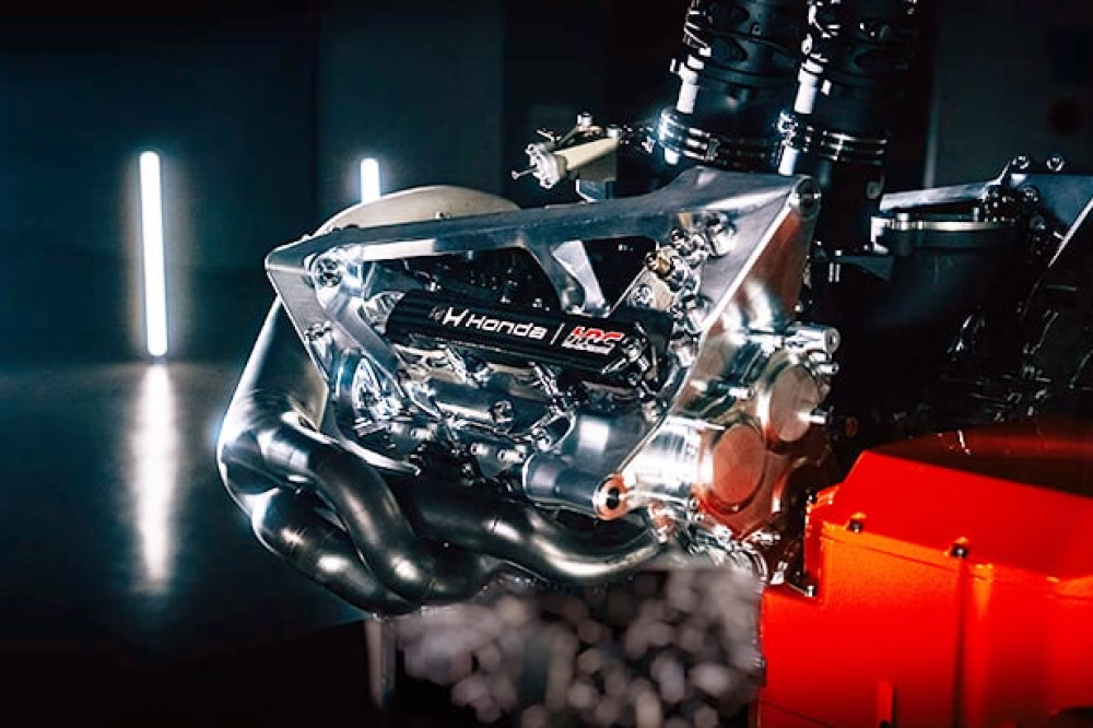 Moins de carburant, plus d’écarts : pourquoi le moteur thermique redevient central en 2026