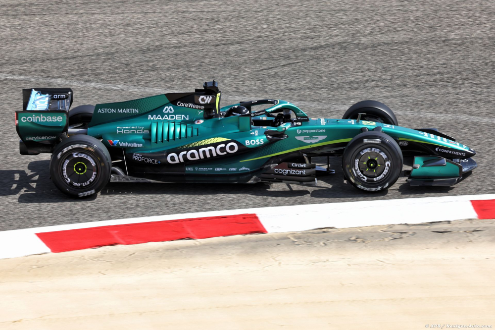 Aston Martin F1 'ne règlera pas tous ses problèmes' avant le début de saison