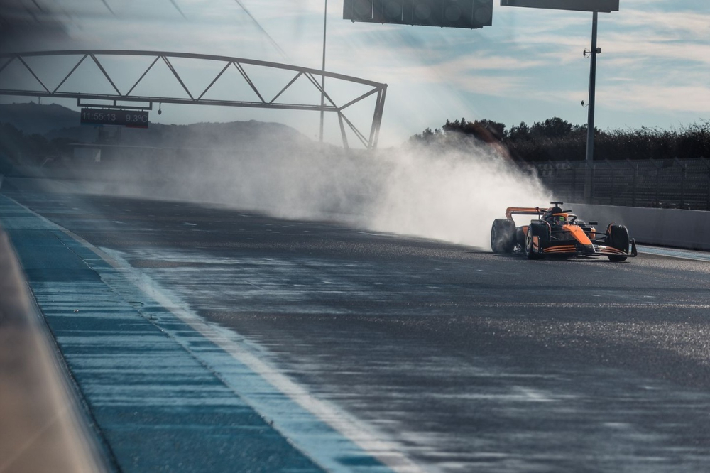 Pirelli face au mur dans l'évolution de ses pneus pluie