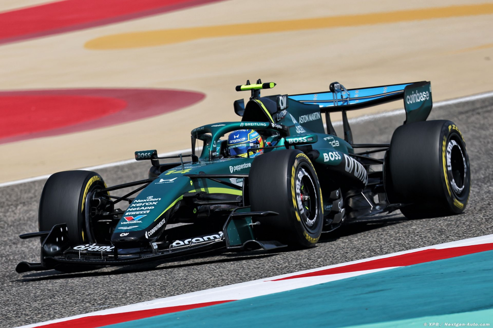 Aston Martin F1 paie 'son retard' mais Alonso assure qu'il y a 'des solutions'