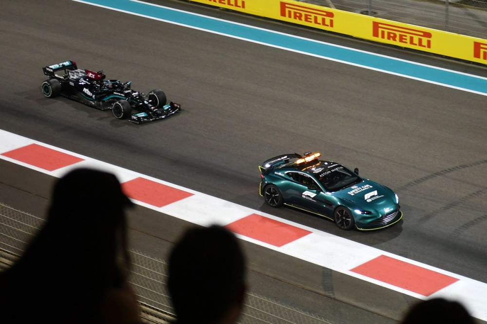 La Safety Car du GP d'Abu Dhabi 2021 mise en vente !