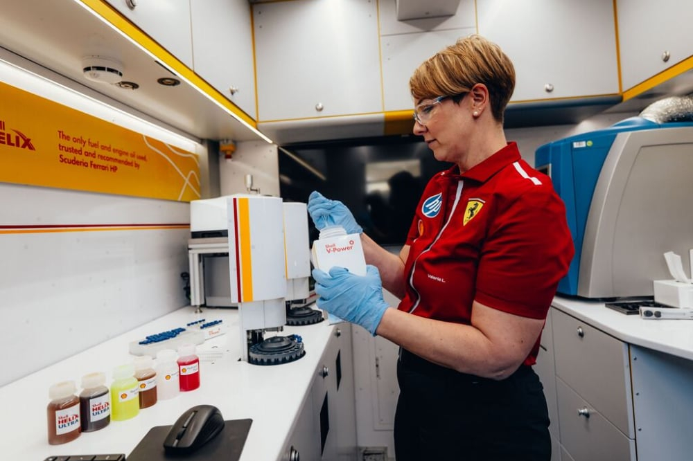 Une essence synthétique à 300 euros le litre !