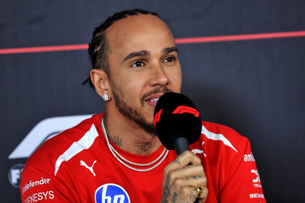 Lewis Hamilton poussé vers un virage radical après la Formule 1