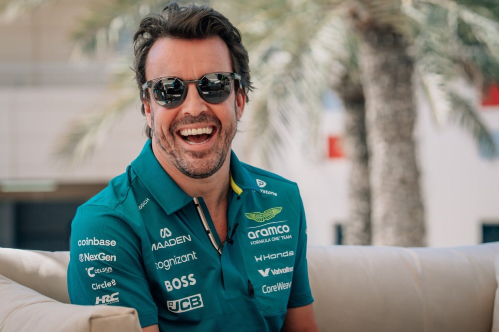 Fernando Alonso tourne la nouvelle F1 en autodérision : comme des voitures de location !