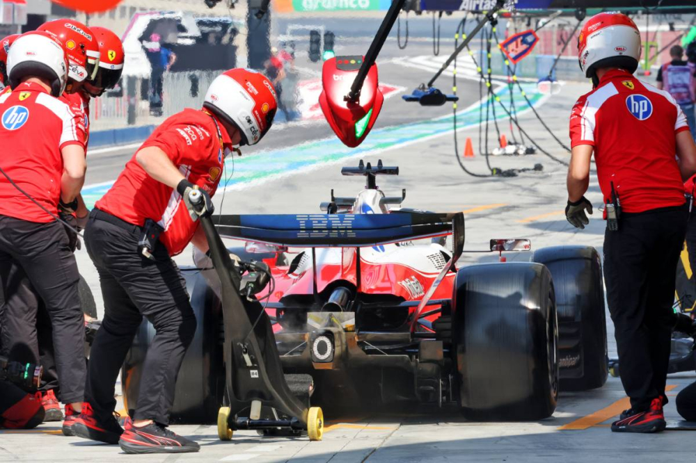 Ferrari et son aileron arrière révolutionnaire : innovation brillante ou pari risqué ?