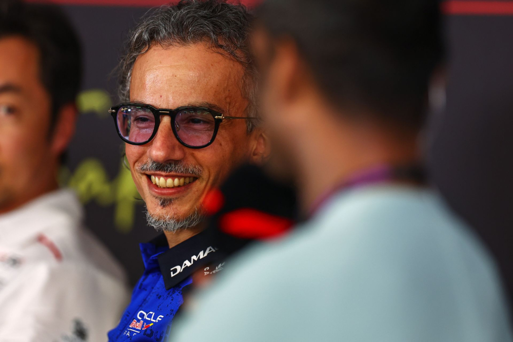 Red Bull refuse de rentrer dans le 'petit jeu' de ses rivales, Mekies tempère la forme de la RB22