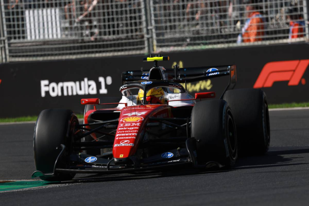 Lewis Hamilton voit du positif chez Ferrari malgré un vendredi 