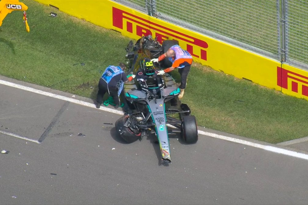Violent crash pour Kimi Antonelli lors des EL3 à Melbourne