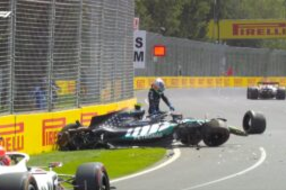 Antonelli compromet son GP après un gros crash en FP3