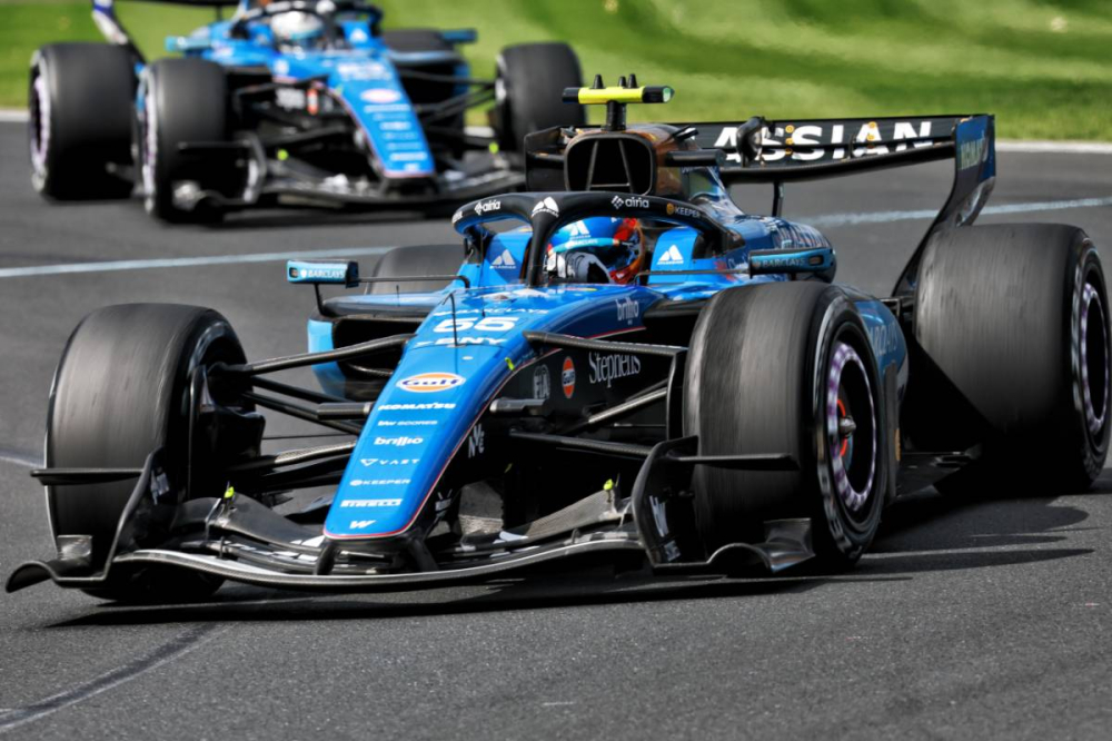 Williams surpris par l’ingéniosité de Mercedes avec son moteur en 2026