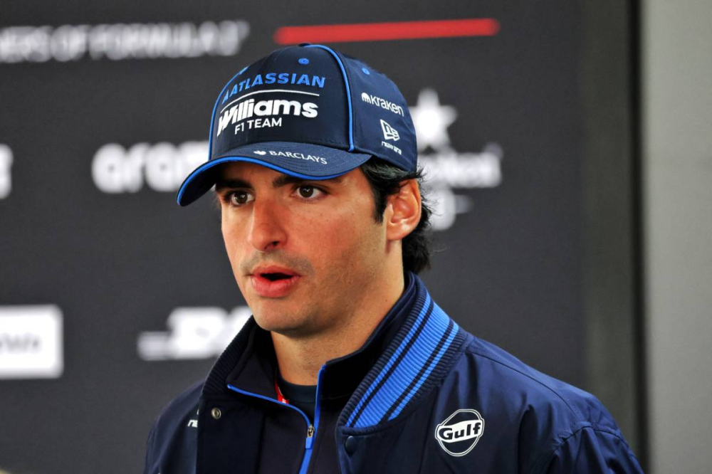 Carlos Sainz lance une alerte choc : 