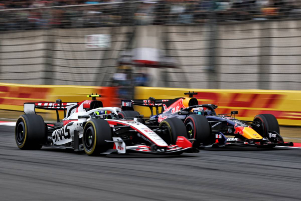 Nouvel exploit d'Oliver Bearman, encore une déception pour Esteban Ocon