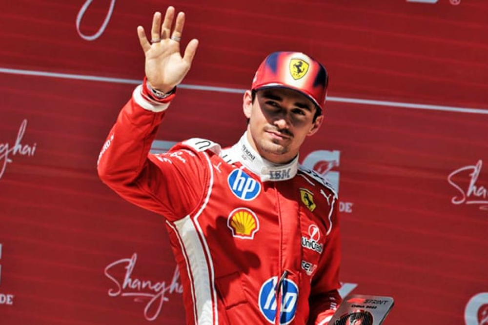 Ferrari : Vasseur défend Leclerc malgré la pression d’Hamilton