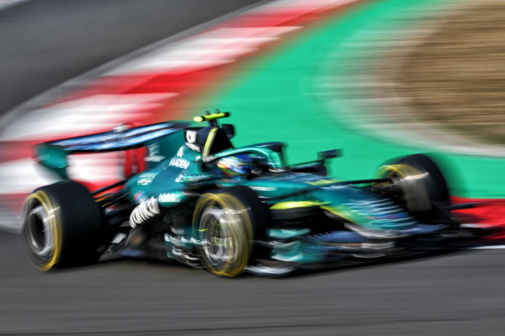 Aston Martin lance un rookie à Suzuka : Fernando Alonso cède sa place en EL1