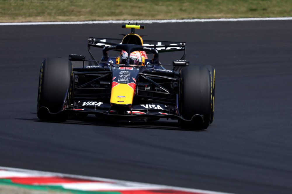 Isack Hadjar satisfait… mais frustré : une belle perf’ face à Verstappen sans combler l’écart