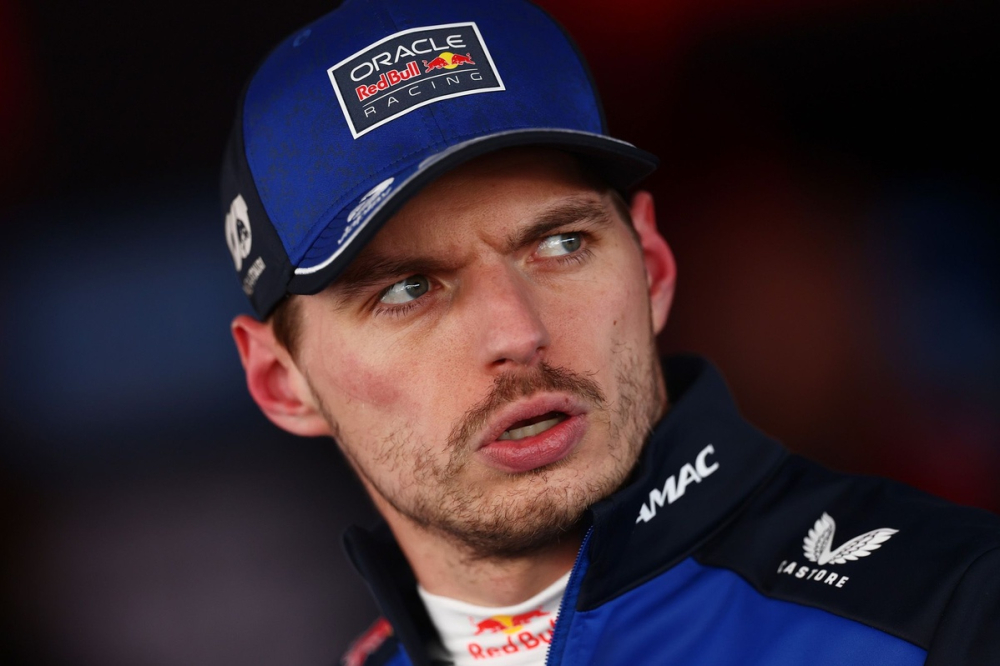 Red Bull veut l'apaisement après l'incident entre Verstappen et un journaliste