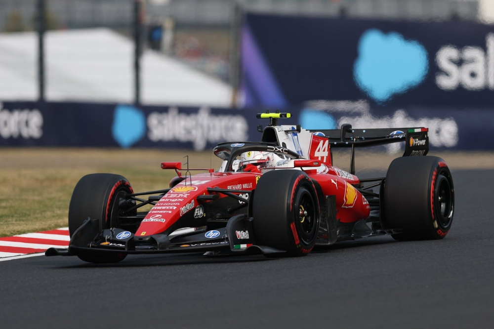 Mercedes donne des sueurs froides à Hamilton... McLaren aussi