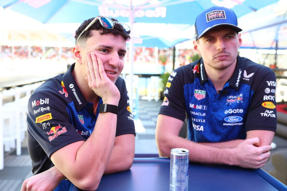 Max Verstappen a bien limité les dégâts, mais Isack Hadjar a sombré à Suzuka
