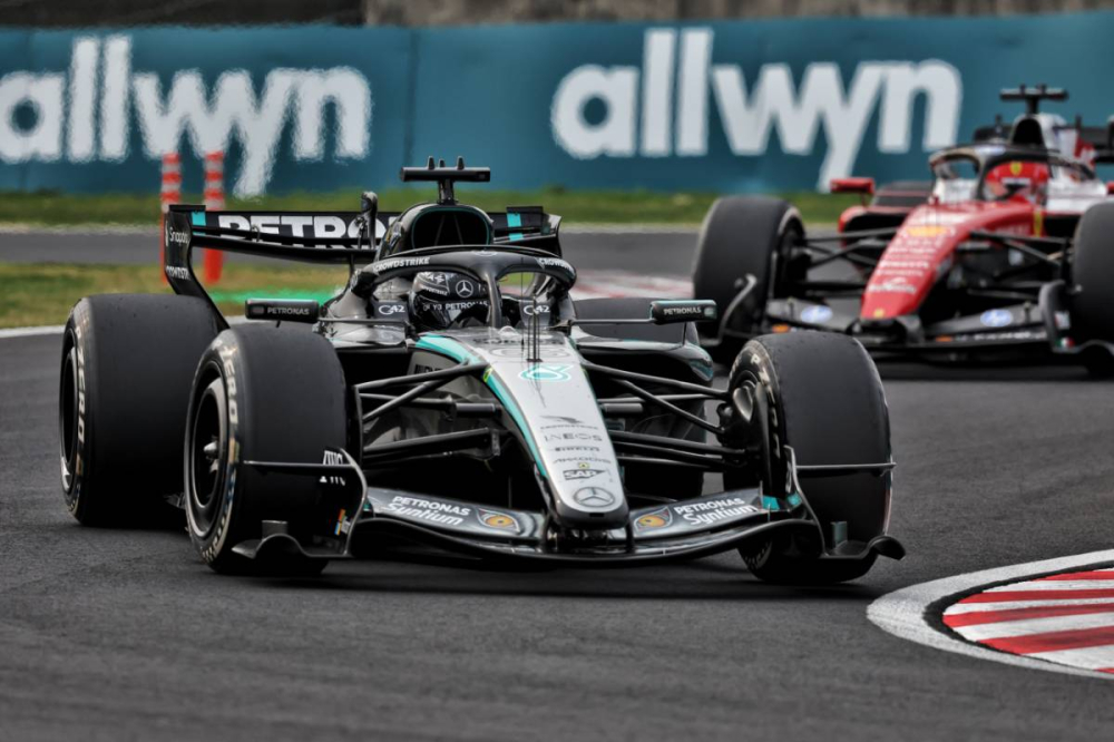 George Russell face à une frustration grandissante : Mercedes déjà sous tension ?