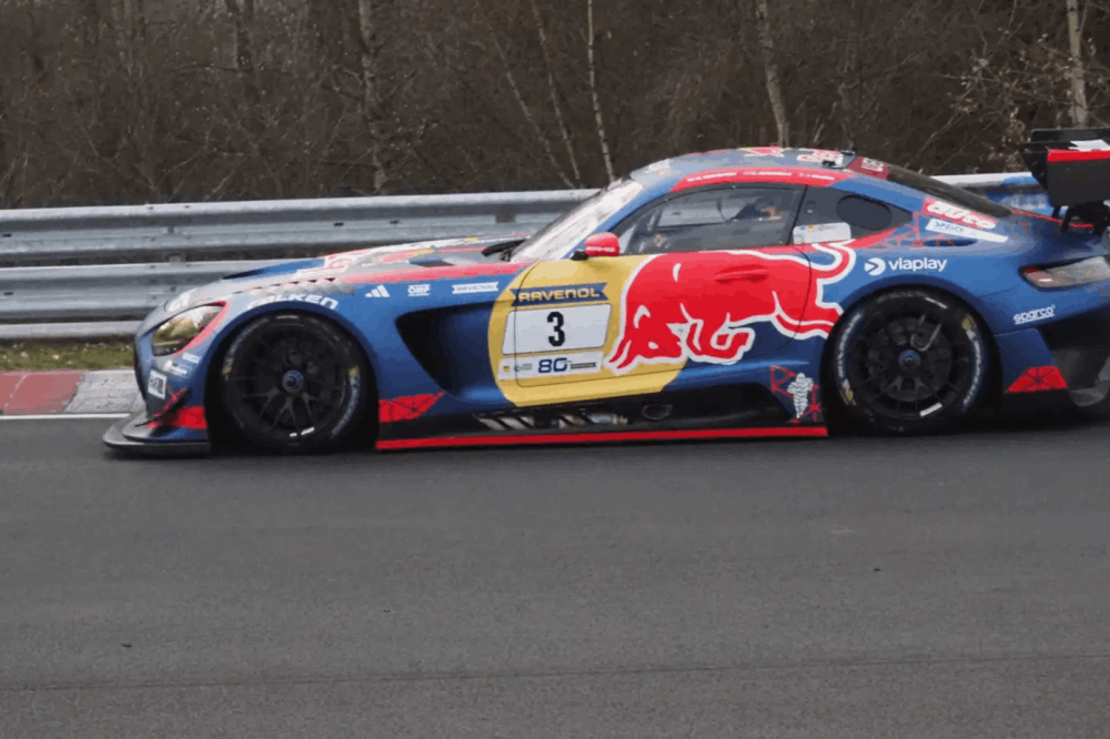 Max Verstappen retrouve le Nordschleife pour un test Mercedes