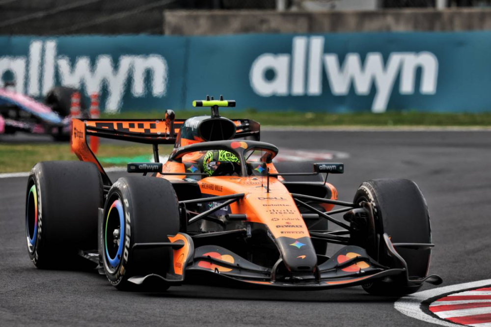 Lando Norris pointe un dilemme étrange face à Lewis Hamilton