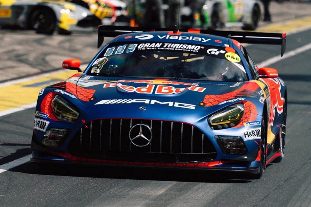 Nürburgring, Verstappen : la NLS4 vire au drame, collision entre sept voitures et un pilote décédé