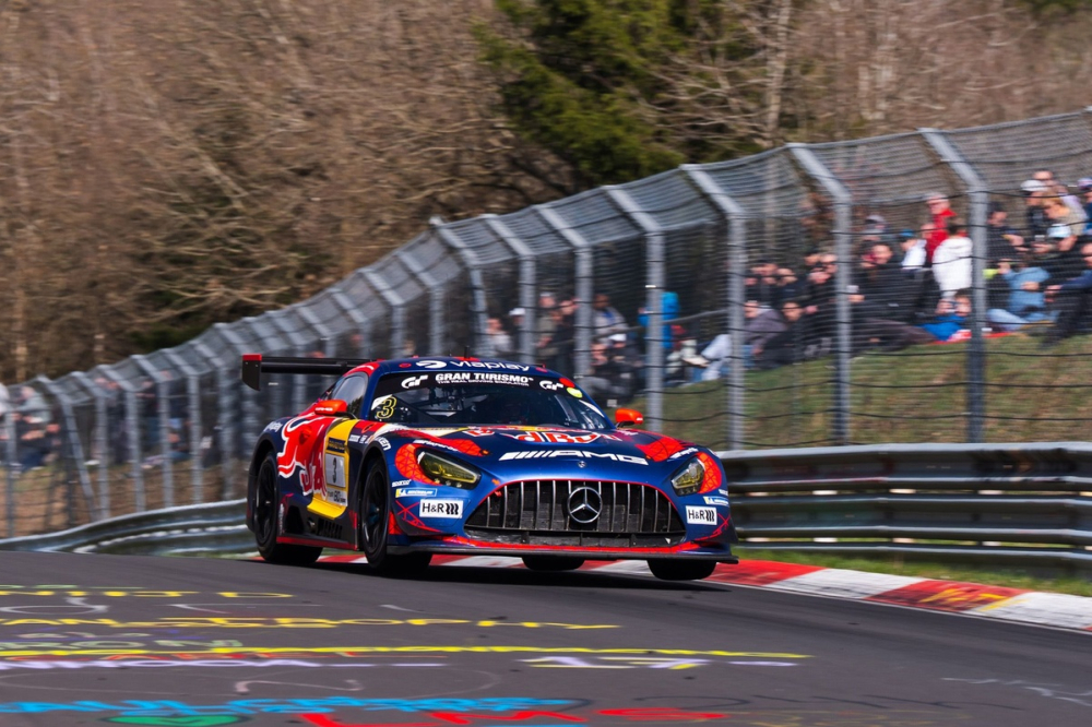 L'activité reprend au Nürburgring, pas de pole pour la Mercedes de Verstappen
