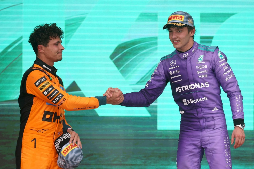 Norris critique la stratégie de McLaren face à Antonelli