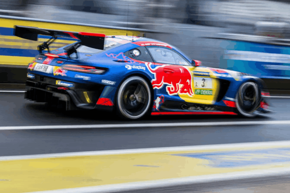 Max Verstappen provoque un phénomène historique avant les 24 Heures du Nürburgring
